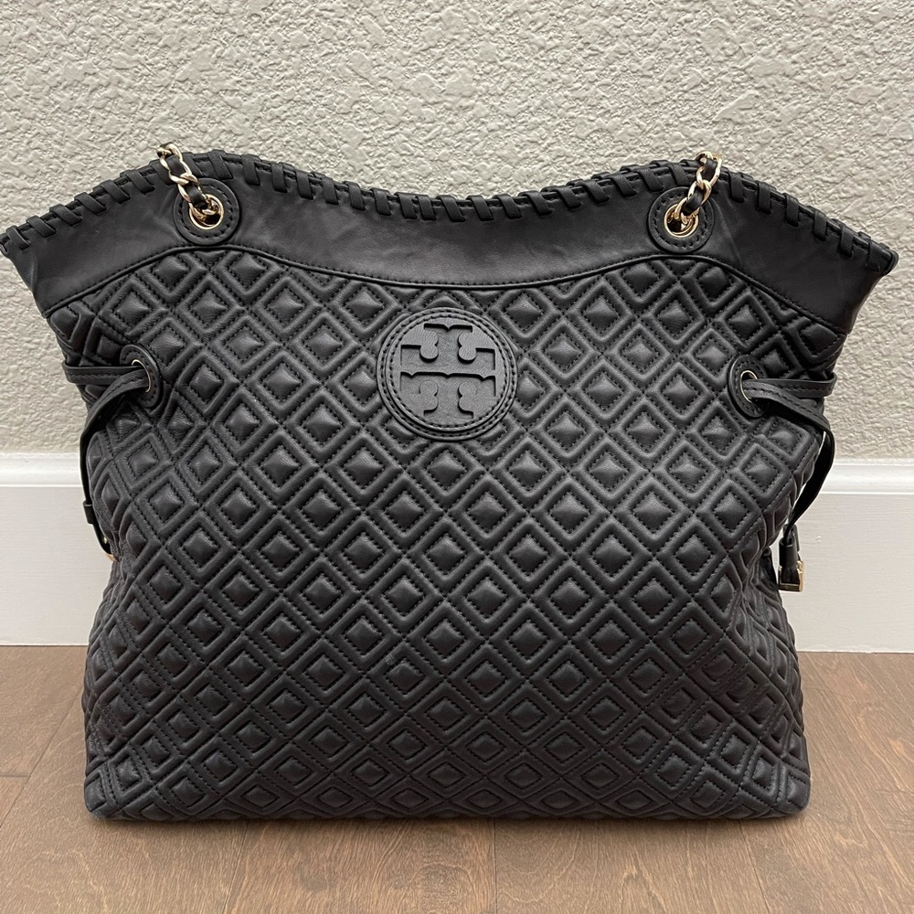 Tory Burch. Pre loved shoulder bag